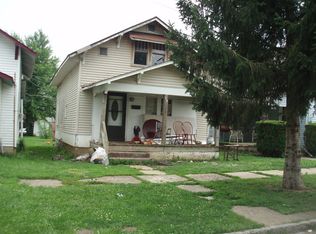 825 W 8th St, Rushville, IN