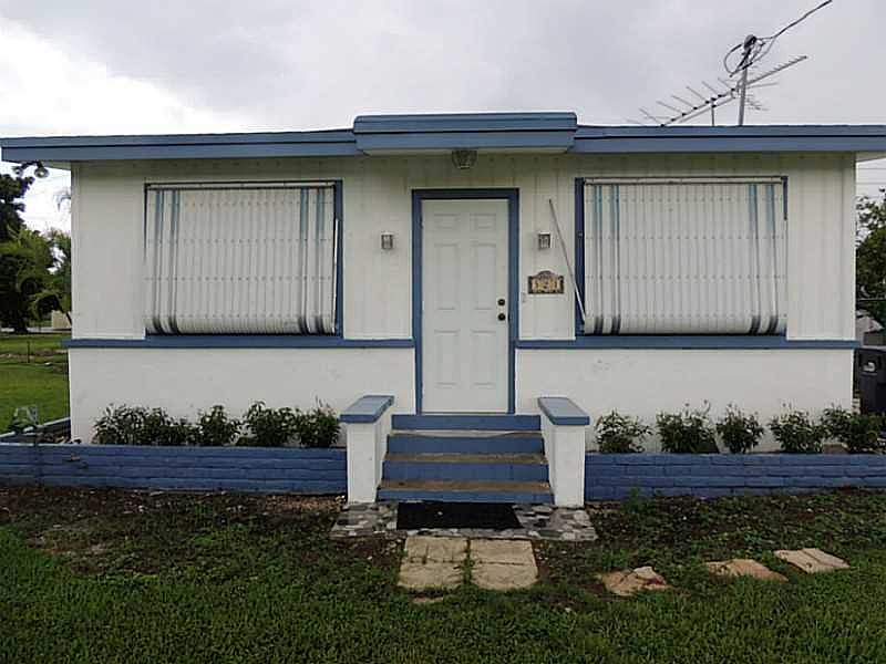 1st image of 321 NW 1st St