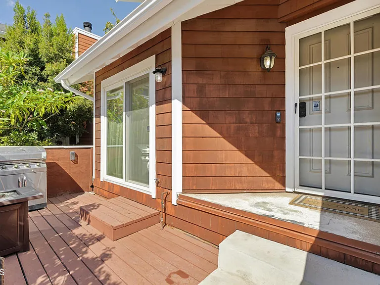 19431 Sherman Way #6 — Photo 13