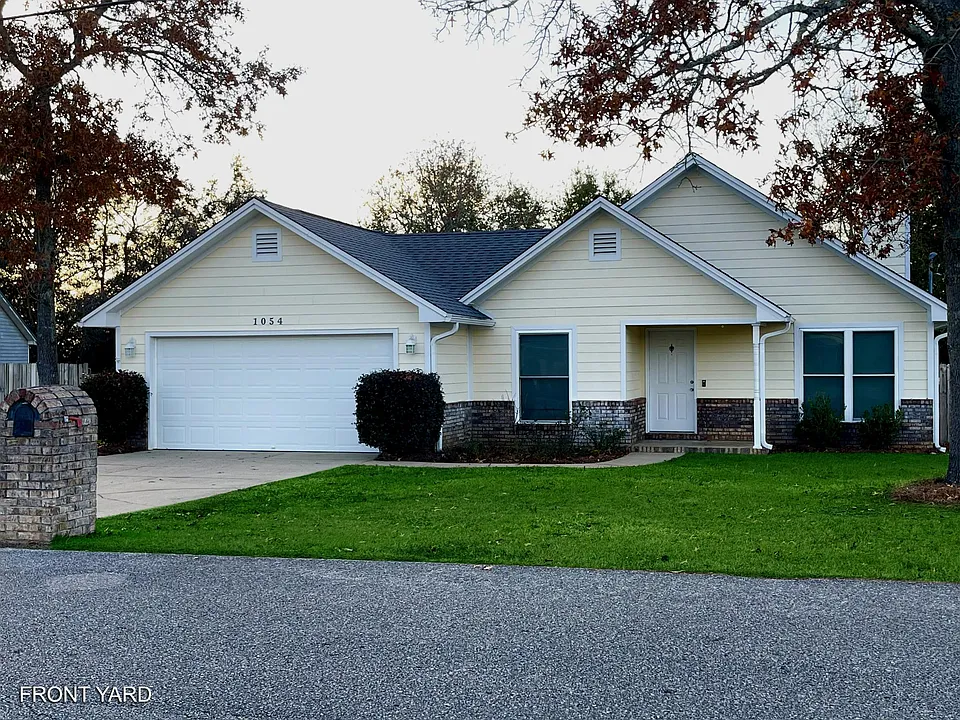 1054 Northview Dr
