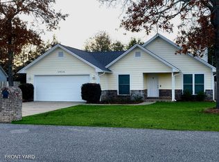 1054 Northview Dr, Crestview, FL 32536