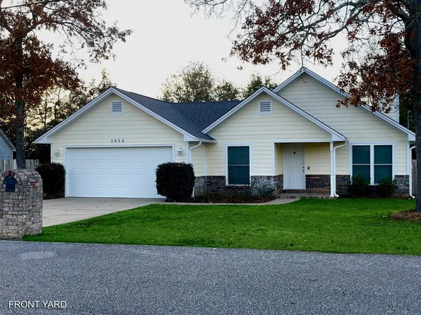 1054 Northview Dr, Crestview, FL 32536