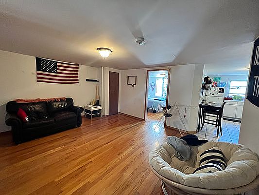 3rd image of 858 Metropolitan Ave APT 3