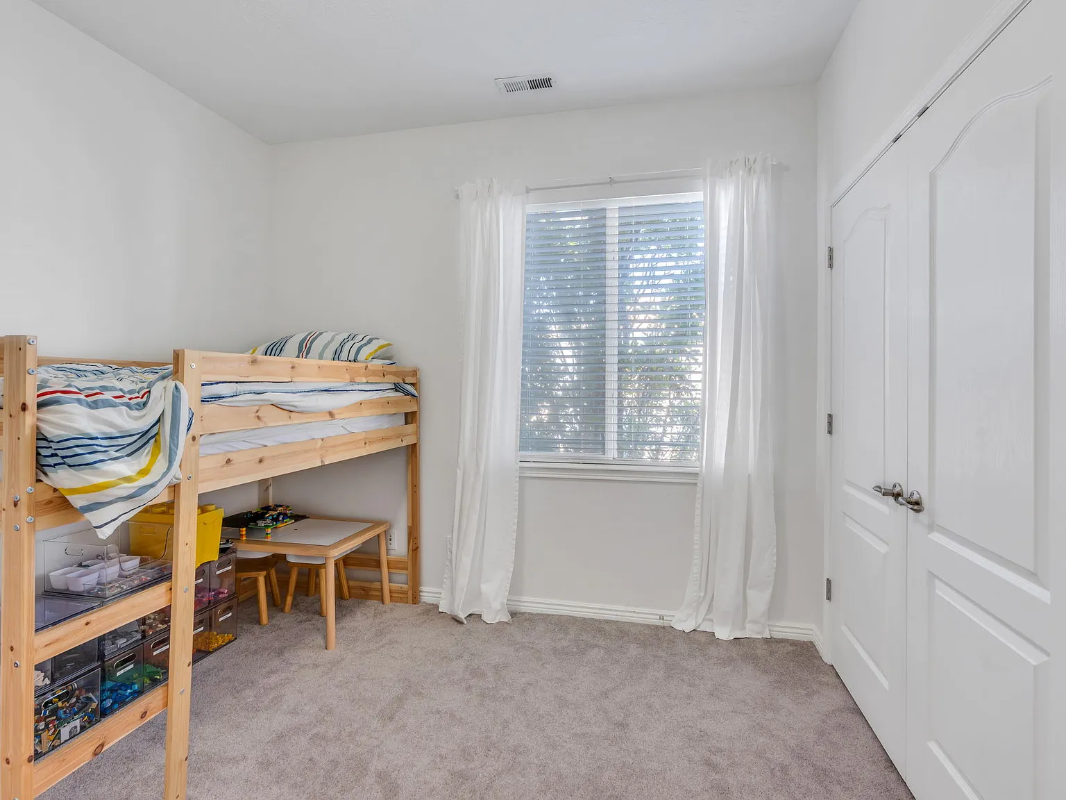 2 bed, 1128 sqft, $2,000 — Photo 2