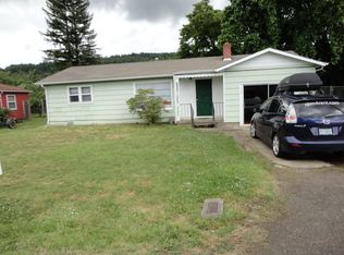 1063 E 1st Ave, Sutherlin, OR 97479