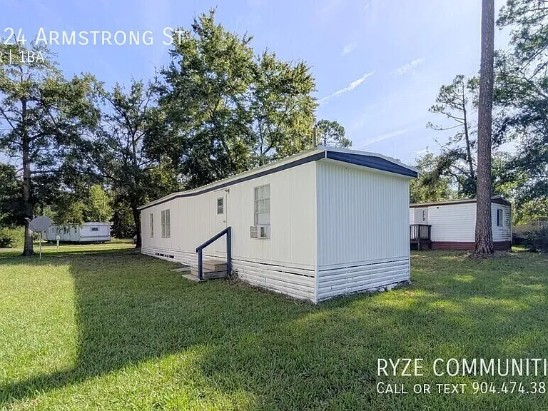 3524 Armstrong St — Photo 4