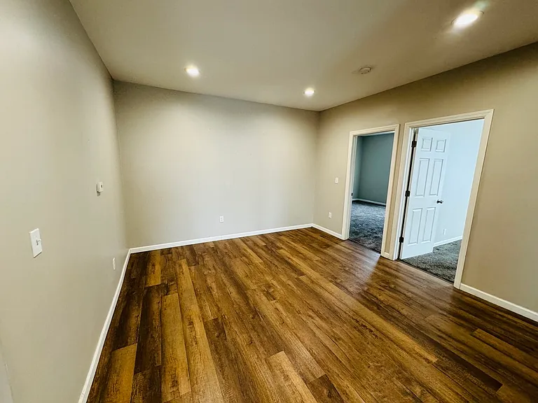 121 S Elm Ave #1 — Photo 20