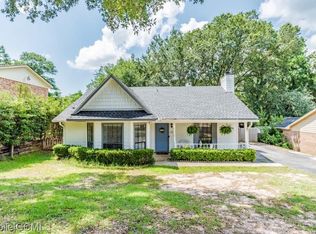 5625 Green Tree Rd, Mobile, AL 36609