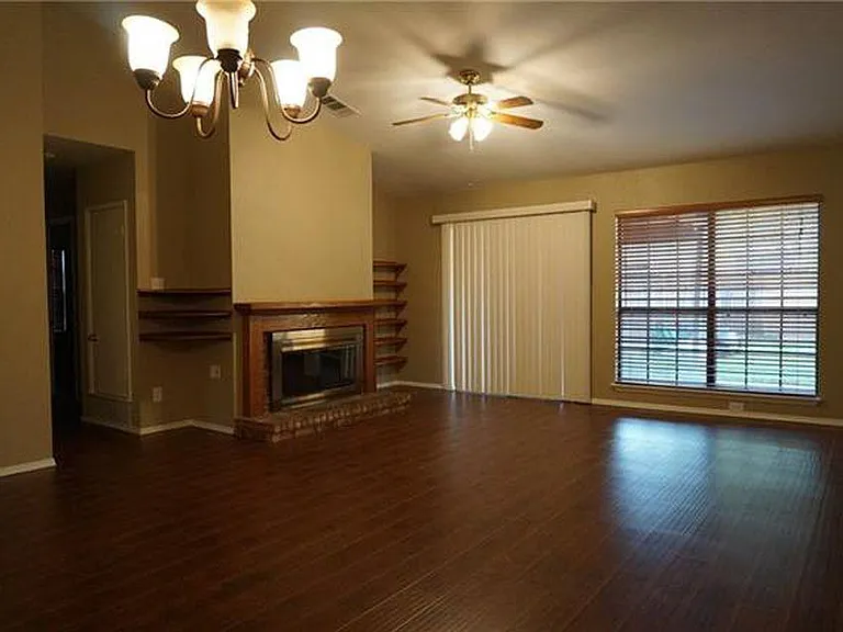 4108 Driscoll Dr — Photo 4