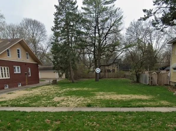 922 Garfield Ave, Aurora, IL 60506