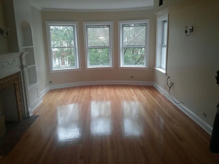9021 S Justine St — Photo 3
