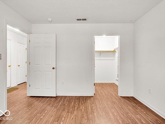 5th image of 3843 Gray Pond Ct