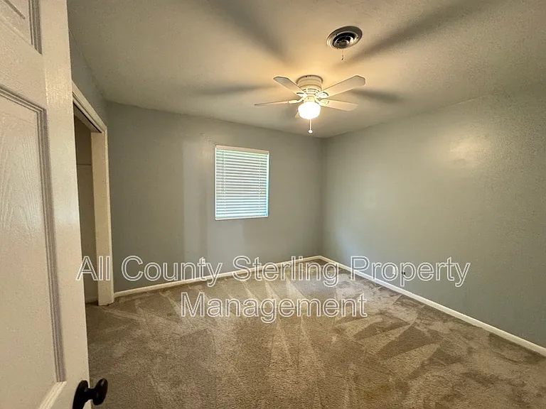 353 SE Olustee Ave — Photo 8