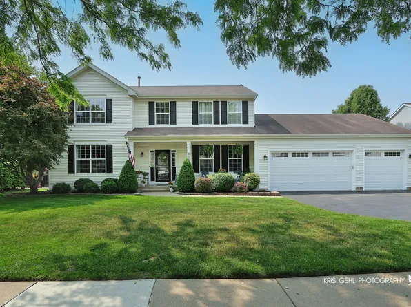 825 Limerick Ln, McHenry, IL 60050