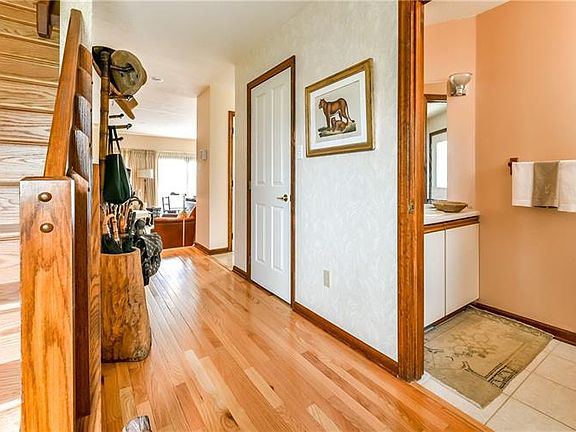 4th image of 1599 Stone Mansion Dr