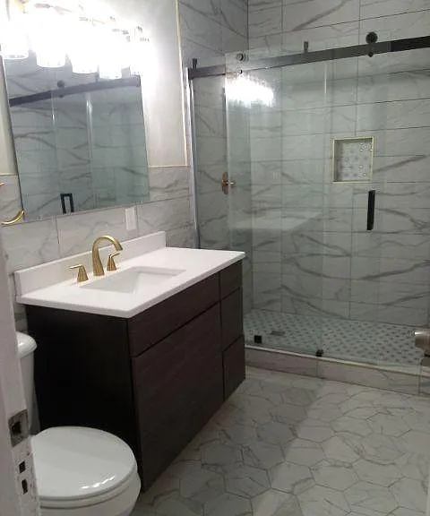 3194 S Grand Blvd #A — Photo 2