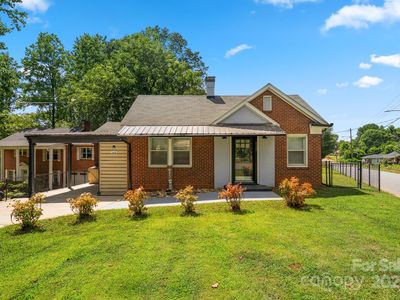 115 E Catawba St, Morganton, NC, 28655