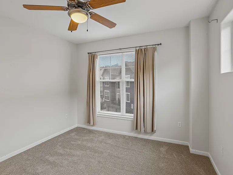 10805 NE Red Wing Way #201 — Photo 25