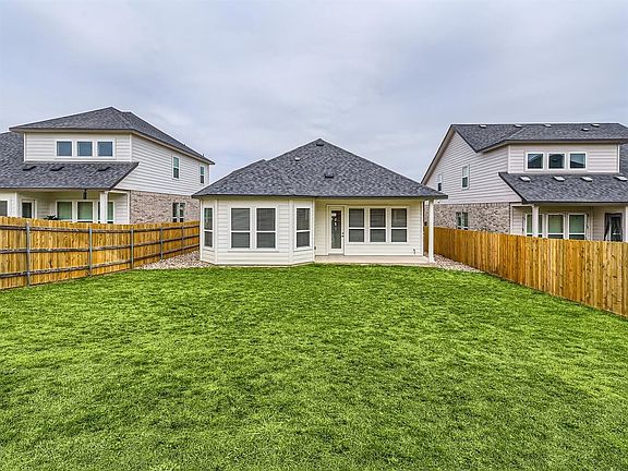3rd image of 4503 Cool Gray Cove