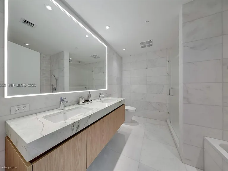 500 Alton Rd #1405 — Photo 3