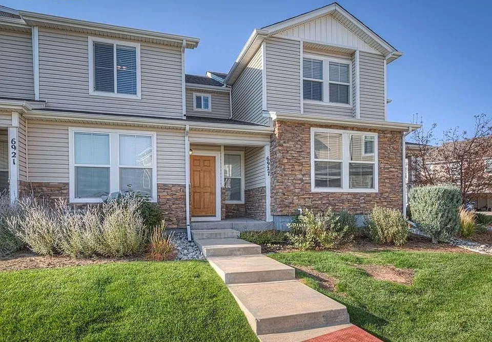 6927 Sandcastle Point