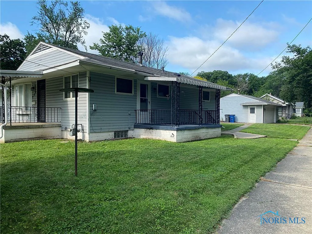 248 Kenmore Ave photo 1