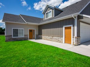 2906-3014 Kamrose Dr #2912, Bismarck, ND 58504