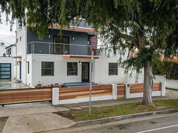 2nd image of 1417 17th St #H