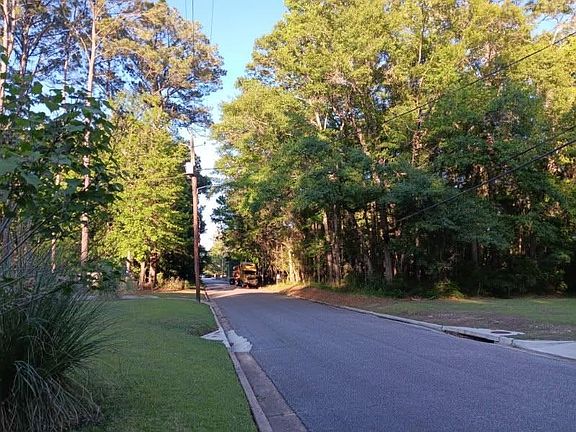 3rd image of 1211 Stewart Rd
