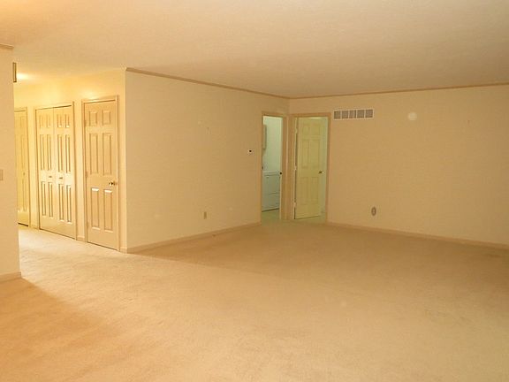 5th image of 1959 E Farnsworth Dr #A