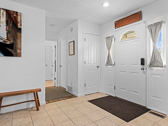 3rd image of 750 Jayrogers Ct