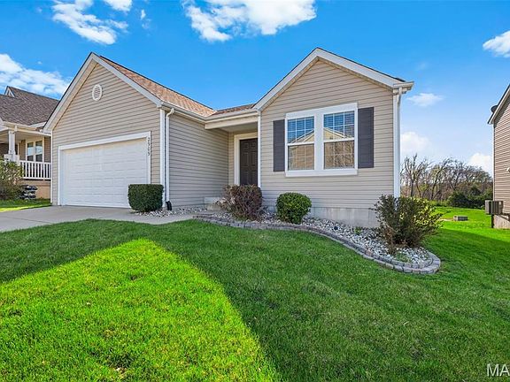 2nd image of 2909 Preston Woods Trl