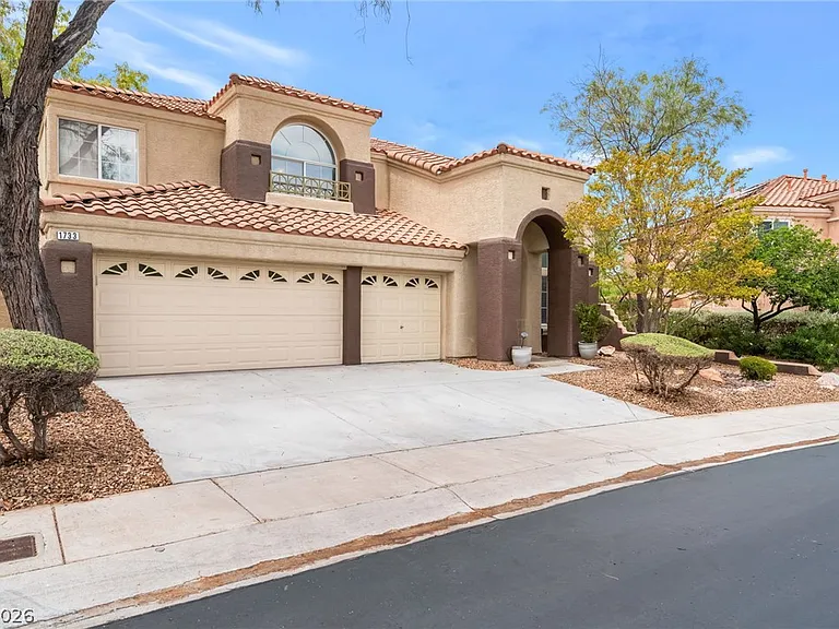 1733 Tesara Vista Pl — Photo 2