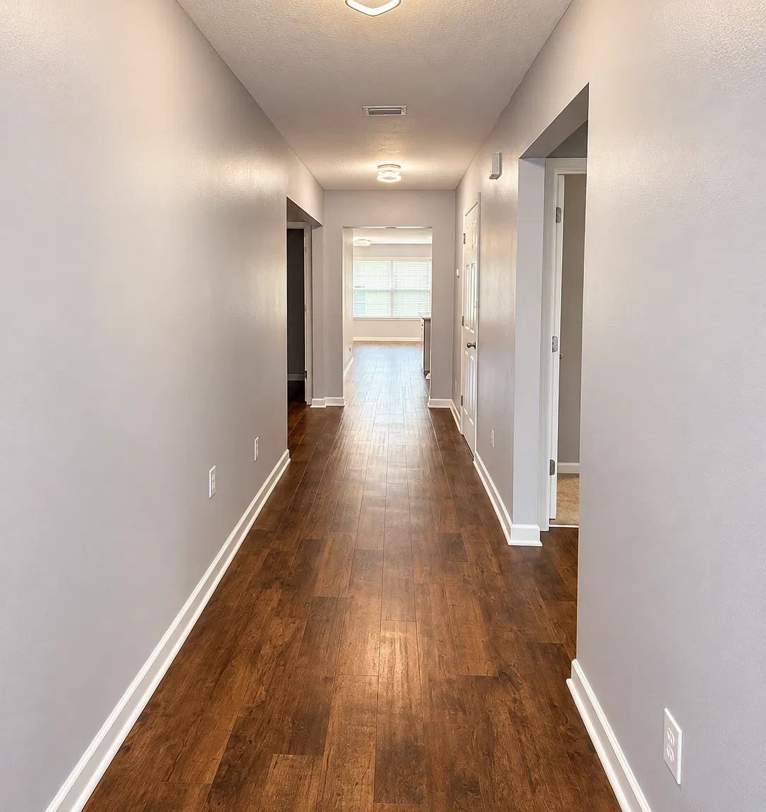 4 bed, 1841 sqft, $2,200 — Photo 2