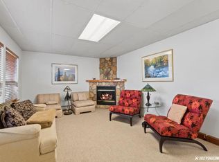 9531 Hillside Dr, Anchorage, AK 99507