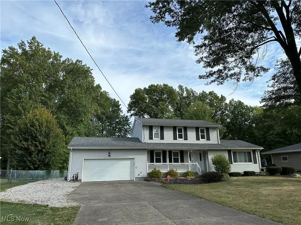 9131 Cain Dr NE, Warren, OH 44484