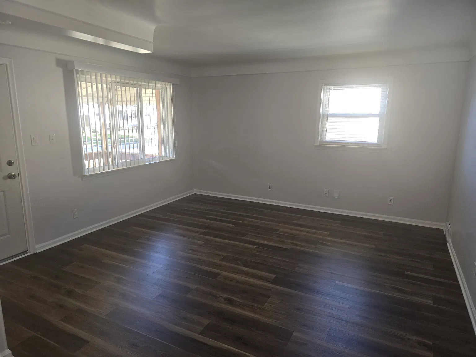 3 bed, 1000 sqft, $1,600 — Photo 3