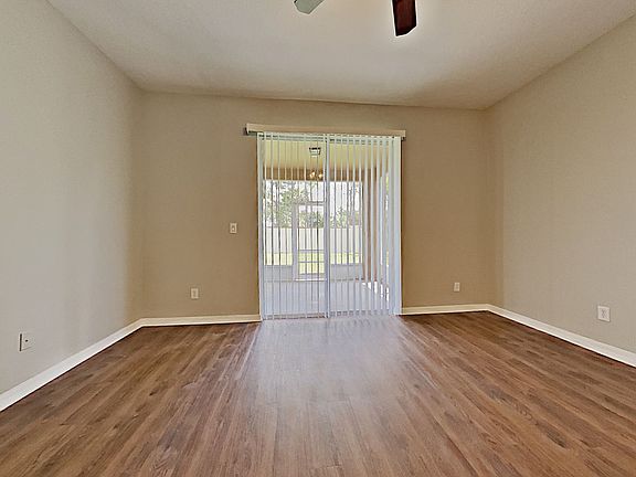 3rd image of 5747 Indigo Crossing Dr