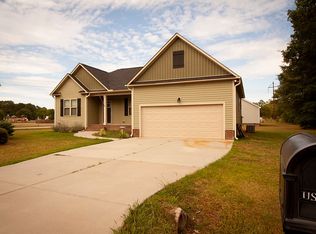 11 Clover Dr, Princeton, NC 27569