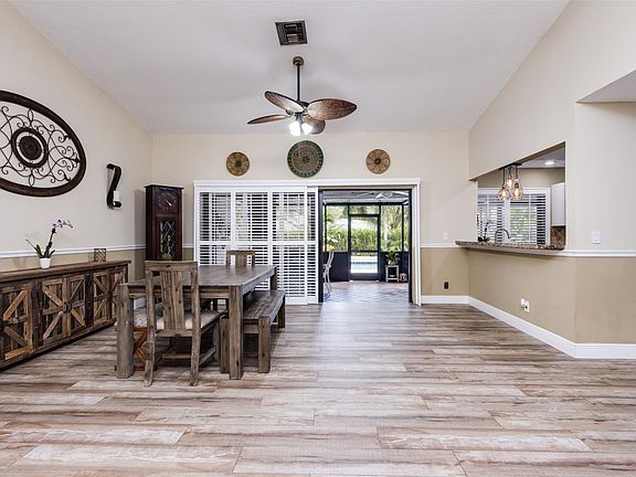 3rd image of 5740 SW 88th Avenue