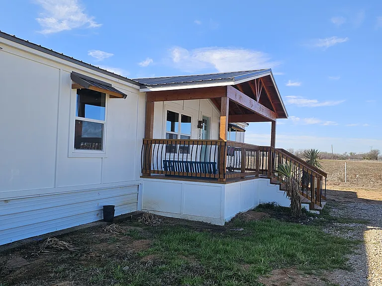 1272 N Rock Creek Rd #1 — Photo 3