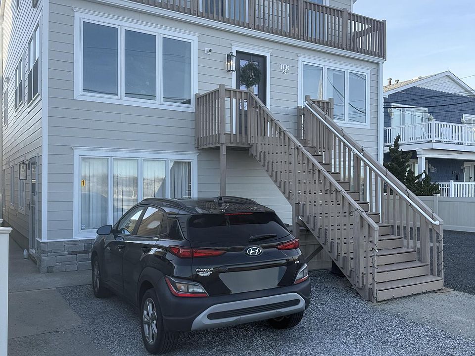 1st image of 1105 N Ocean Ave #B4