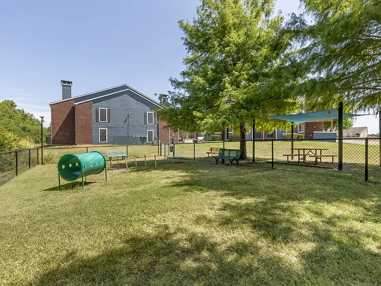 Brixton McKinney Apartments — Photo 22