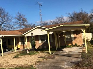 1006 N Madison St, Tallulah, LA 71282