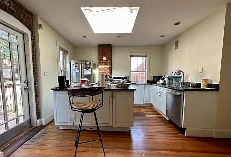 6 bed, $8,200 — Photo 3