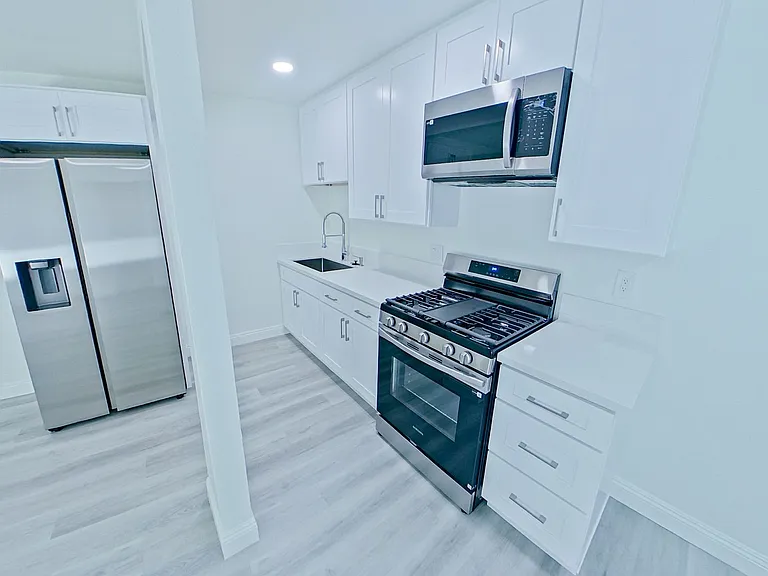 Olivewood Apartments | by Vanguard Property Group — Photo 22