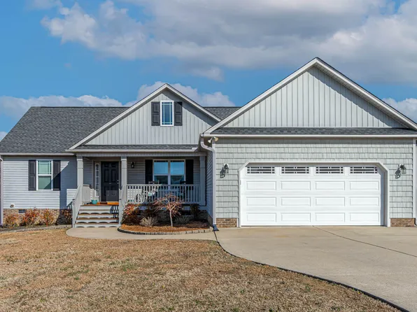 58 London Ln, Angier, NC 27501