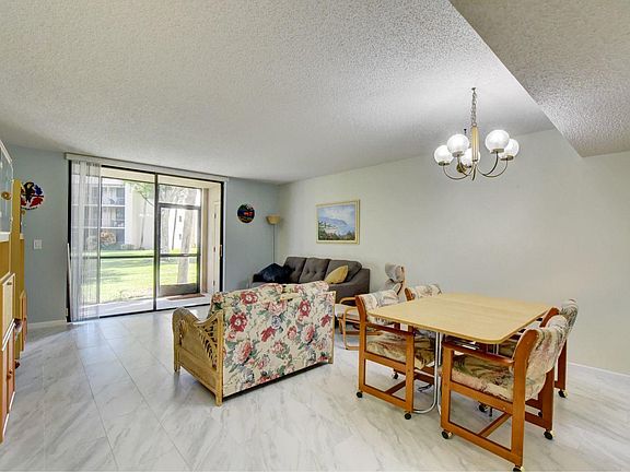 5th image of 5220 Las Verdes Cir APT 101