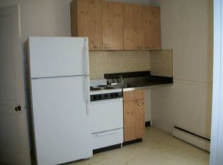 114 Gooding St APT 2, Pawtucket, RI 02860