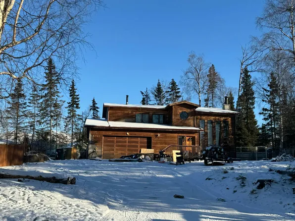 8741 Pluto Dr, Anchorage, AK 99507